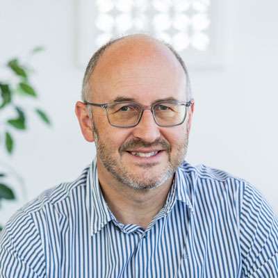 Des-Burley-for-Commercial-Law-and-IP